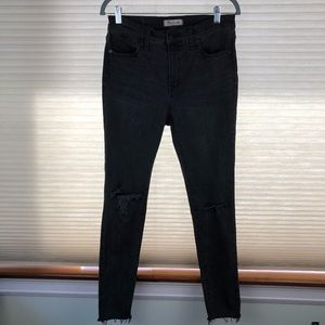 Madewell Black Distressed Skinny Jeans Y2K Inspired Minimalist Grunge Goth
